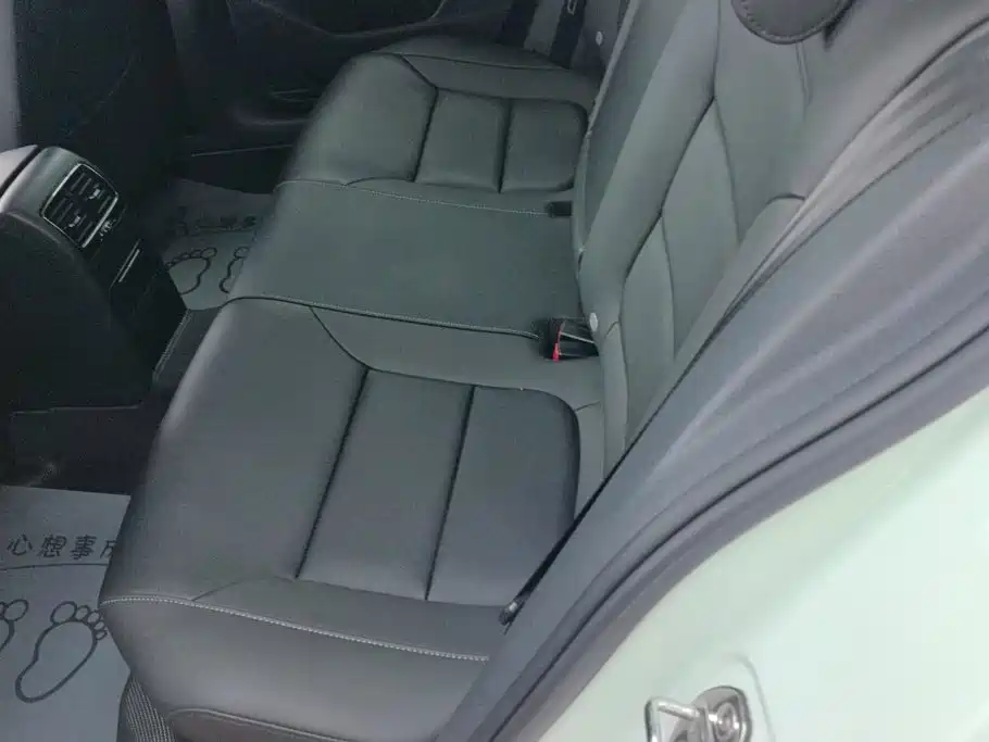 Volkswagen Sagitar — миниатюра 11
