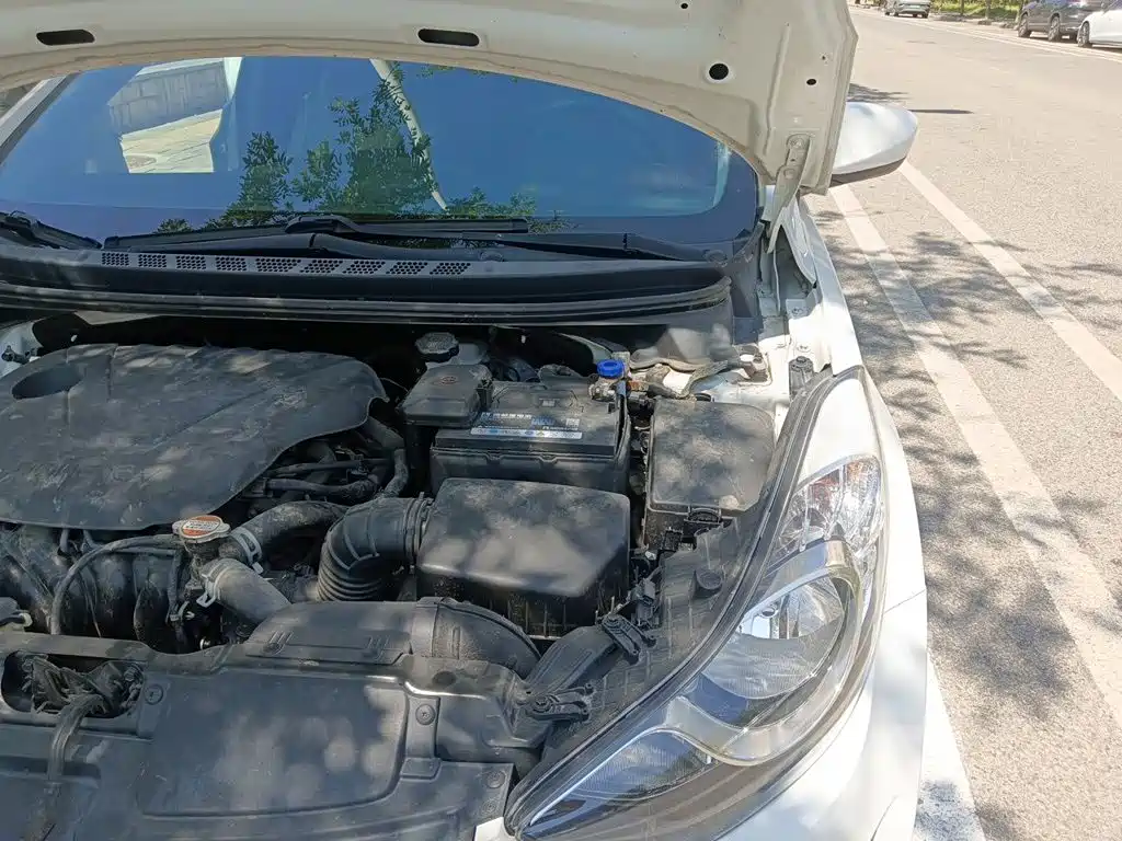 Hyundai Elantra Langdong — миниатюра 21