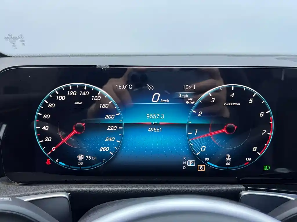 Mercedes-Benz GLB — миниатюра 4