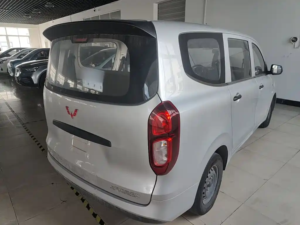 Wuling Hongguang EV — миниатюра 7