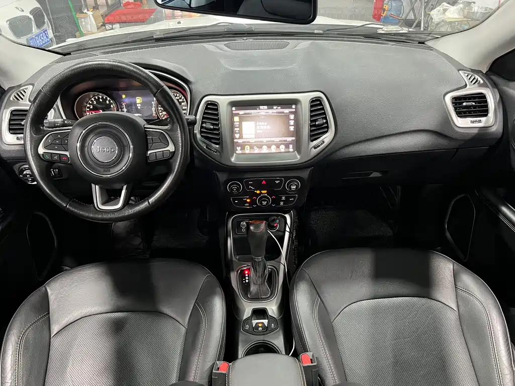 Jeep Compass 200T Auto Home Enjoy Edition, фото 9