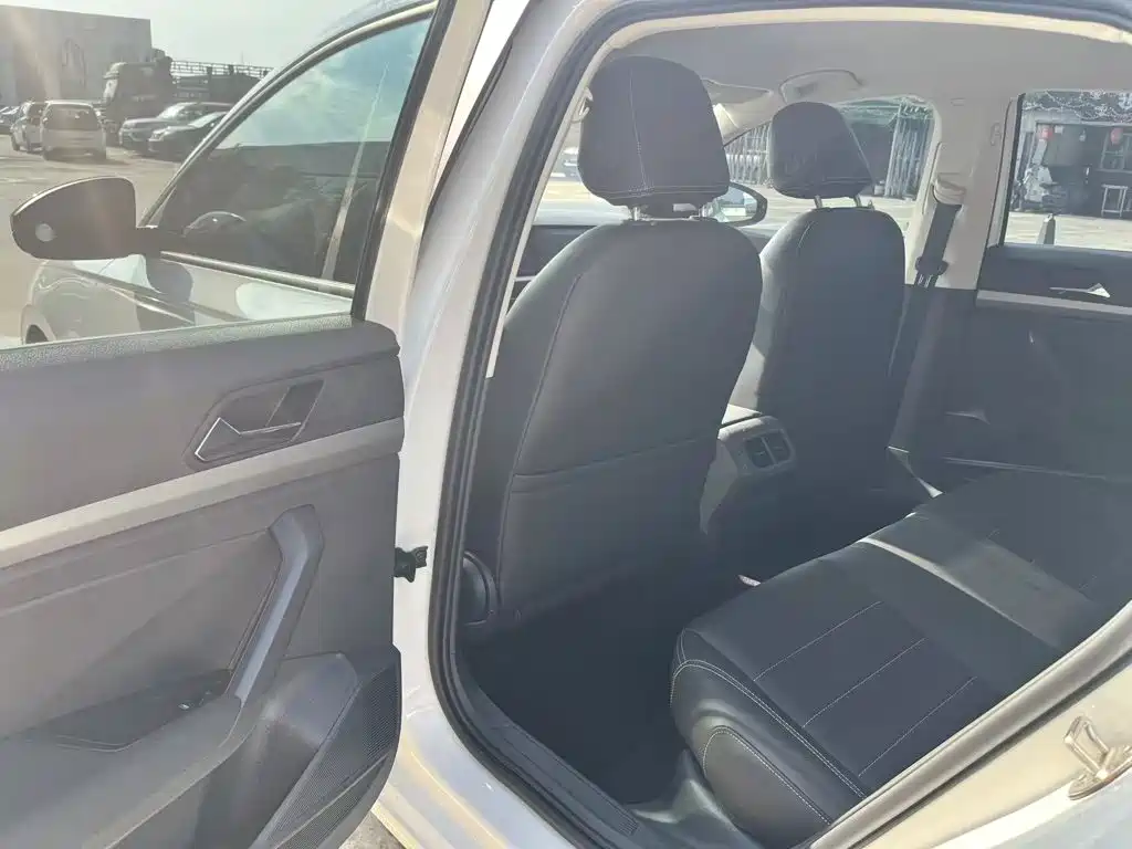 Volkswagen Lavida — миниатюра 15