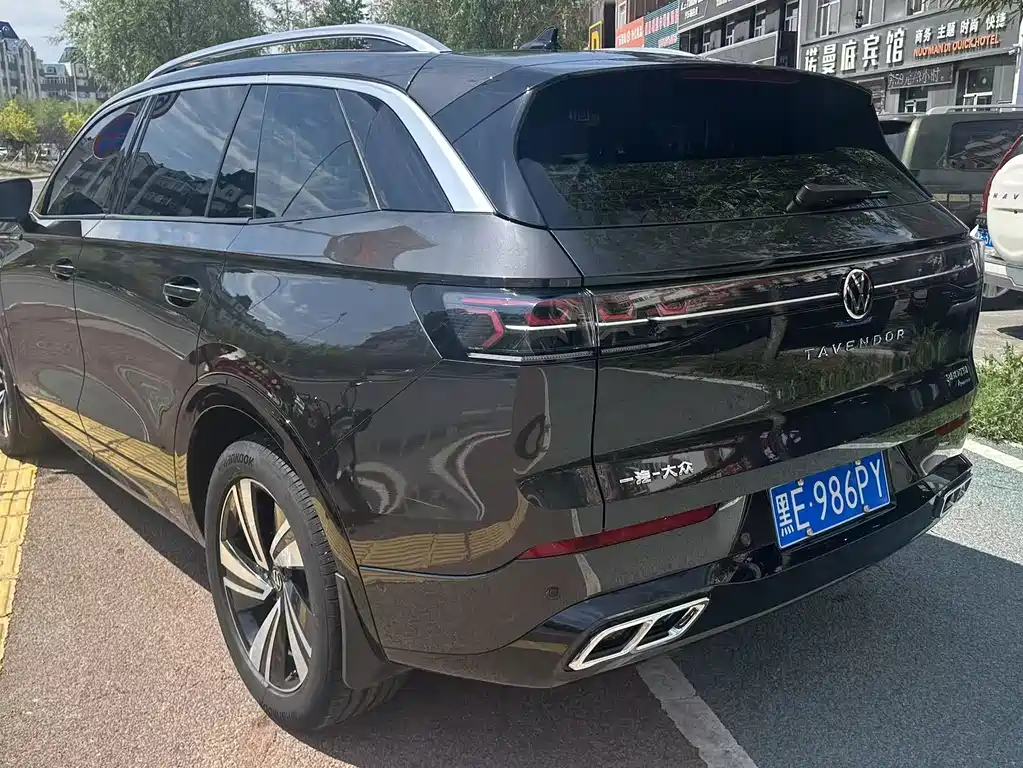 Volkswagen Tavendor 2024 380TSI R-Line