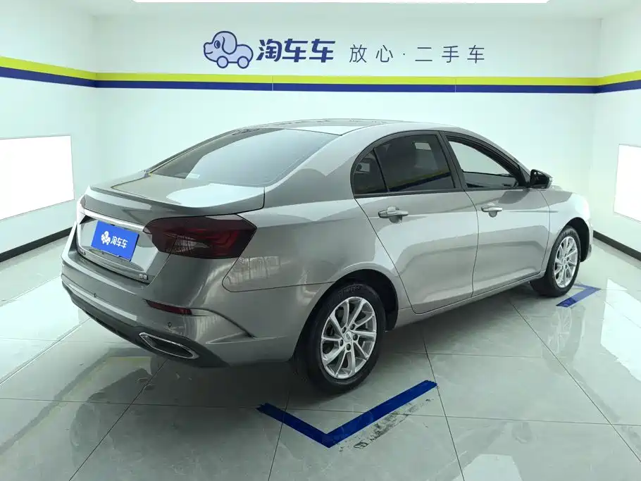 Geely Emgrand — миниатюра 3