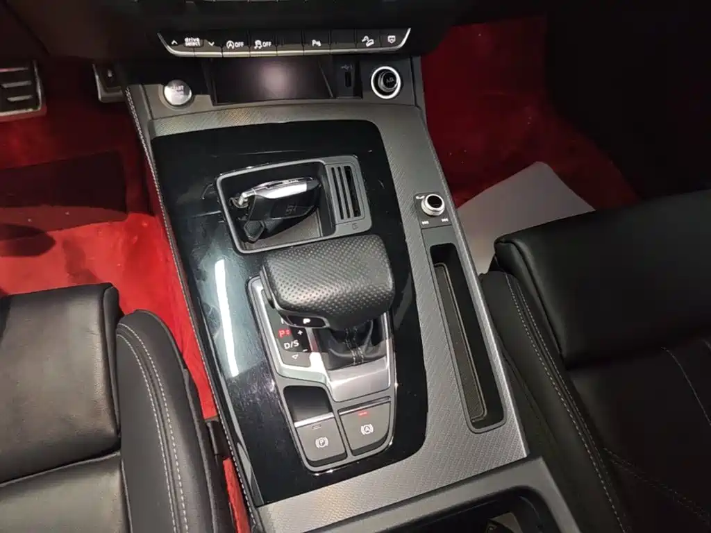 Audi Q5L — миниатюра 14