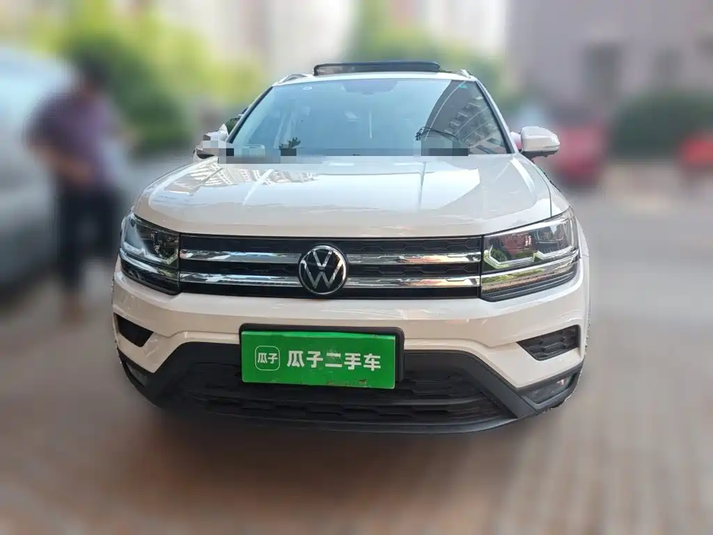 Volkswagen Tharu — миниатюра 2