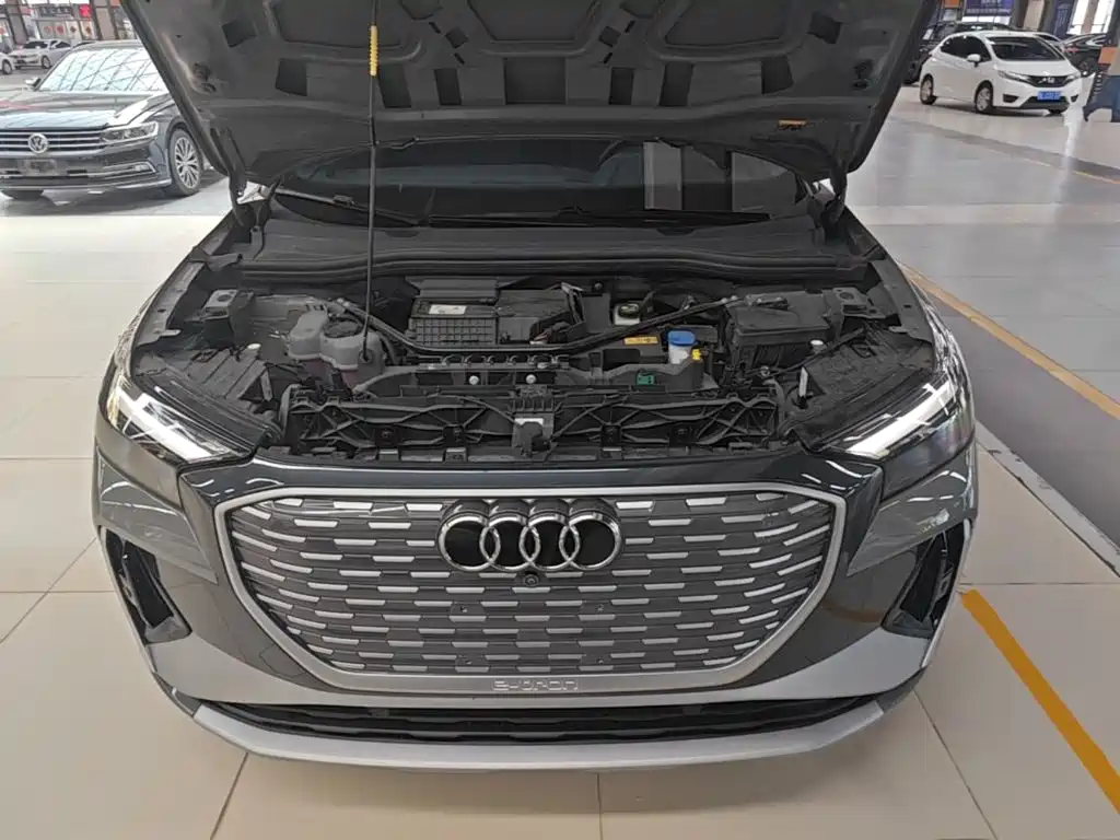 Audi Q4 e-tron — миниатюра 20