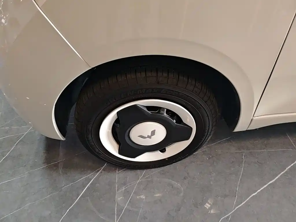 Wuling MINIEV — миниатюра 23