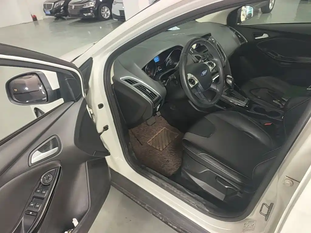 Ford Focus — миниатюра 16