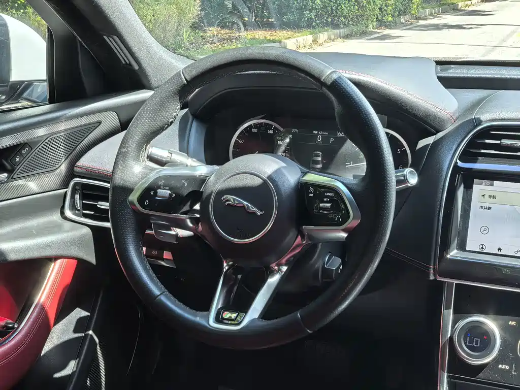 Jaguar XEL — миниатюра 13