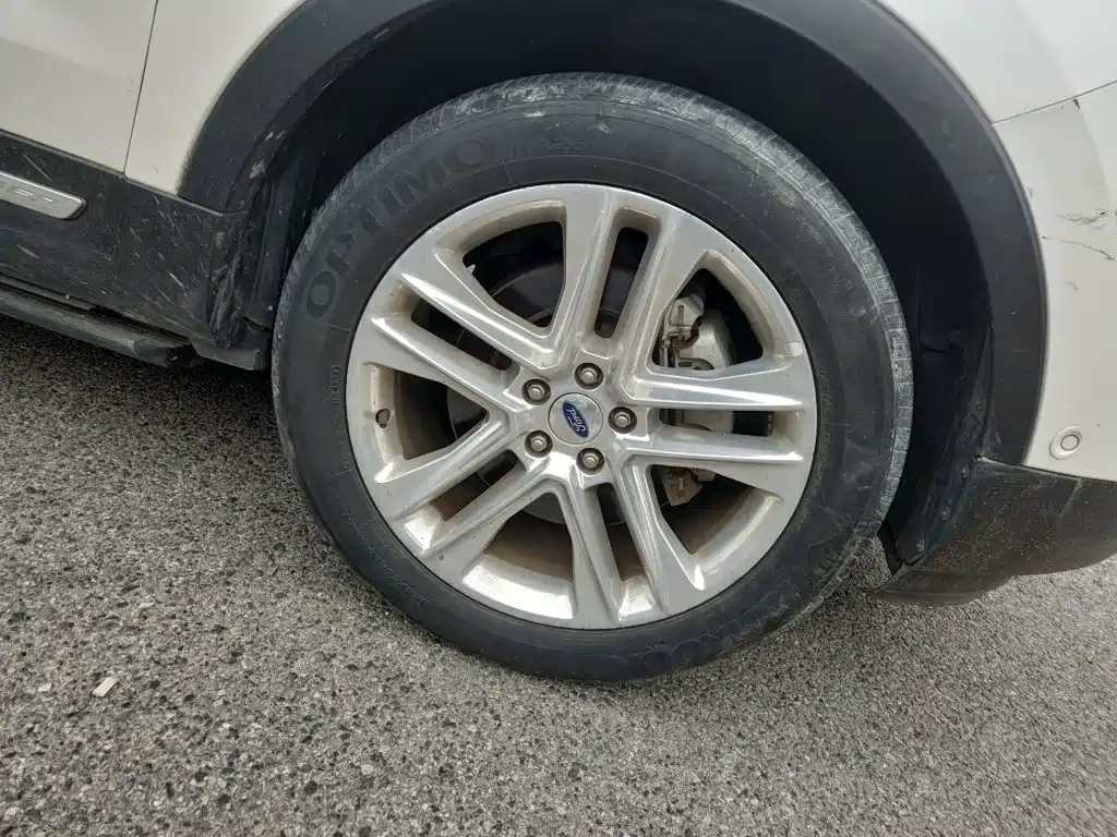 Ford Explorer (Import) — миниатюра 8
