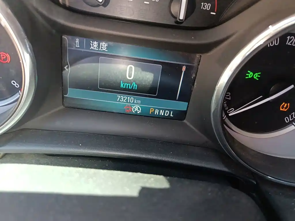 Buick Verano — миниатюра 13