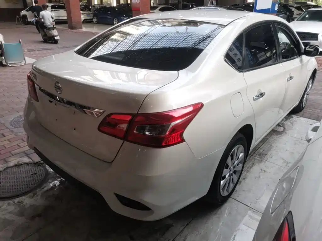 Nissan Sylphy — миниатюра 7