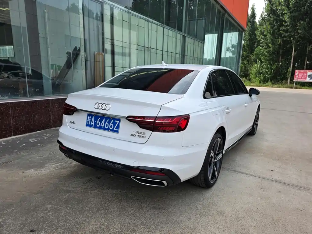 Audi A4L 2025 200 Enjoy 40 TFSI Luxury B&O