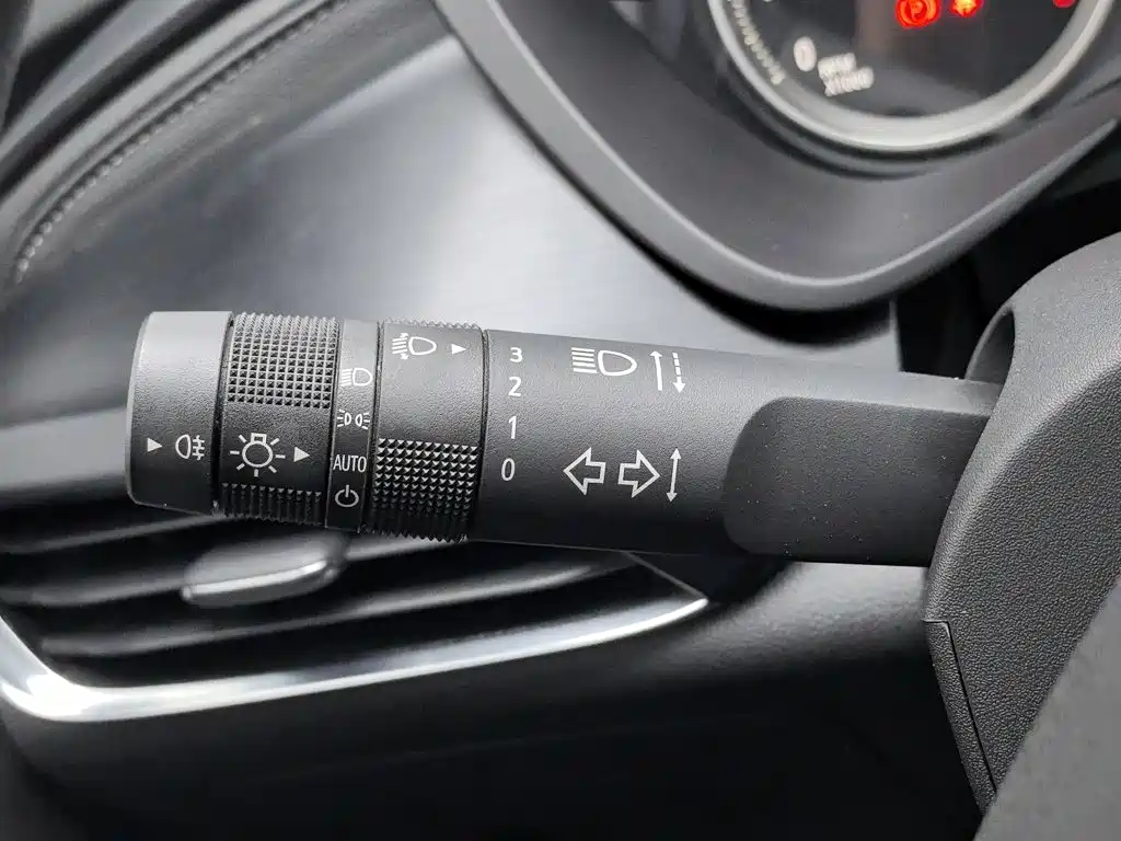 Buick Verano — миниатюра 21