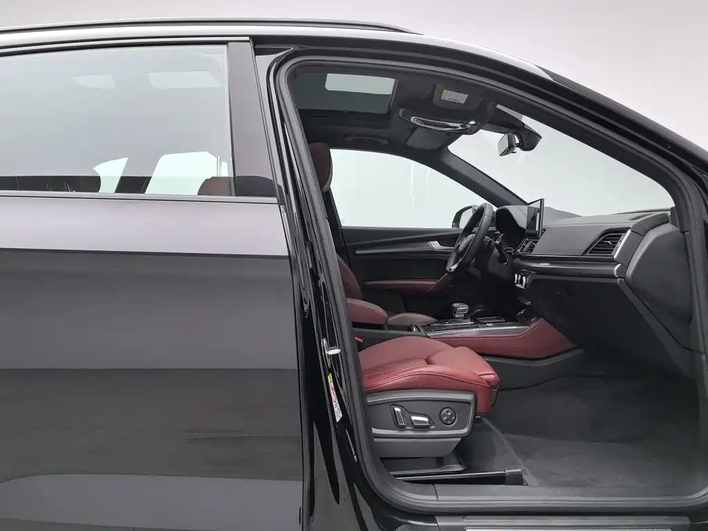 Audi Q5L — миниатюра 23
