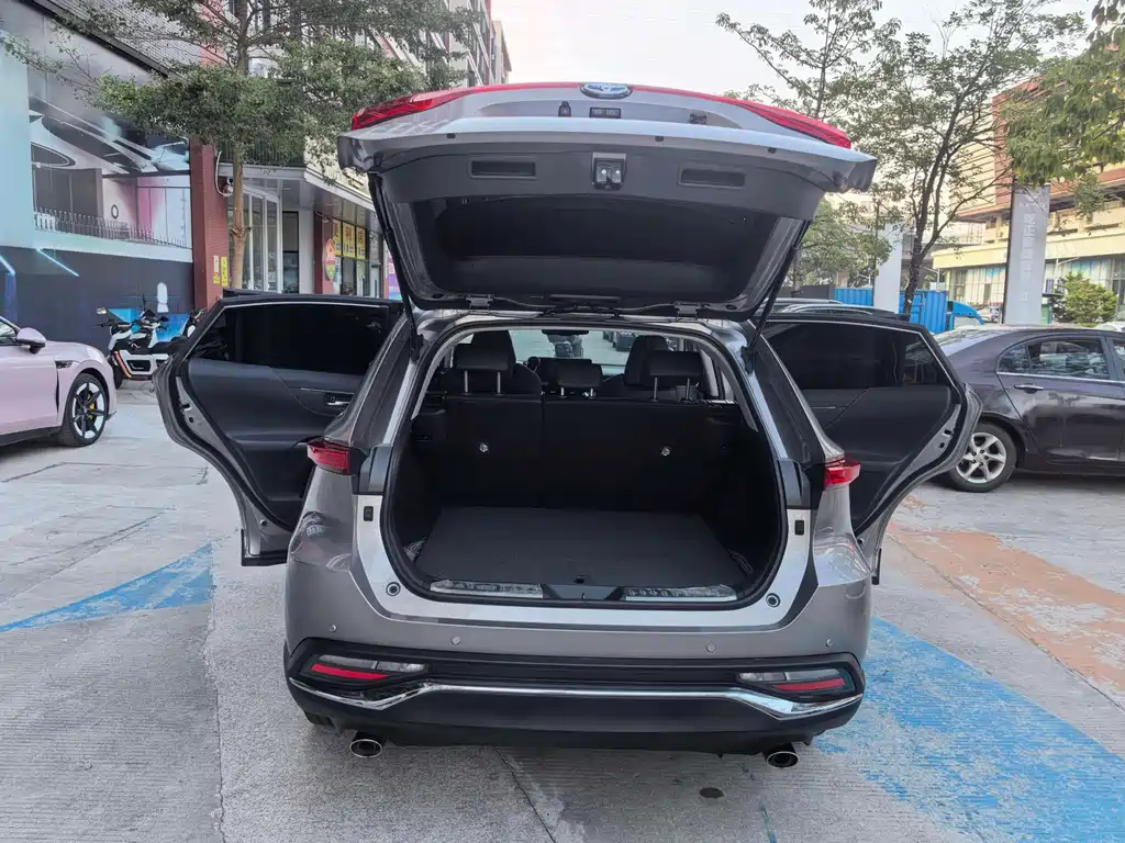 Toyota Harrier — миниатюра 16