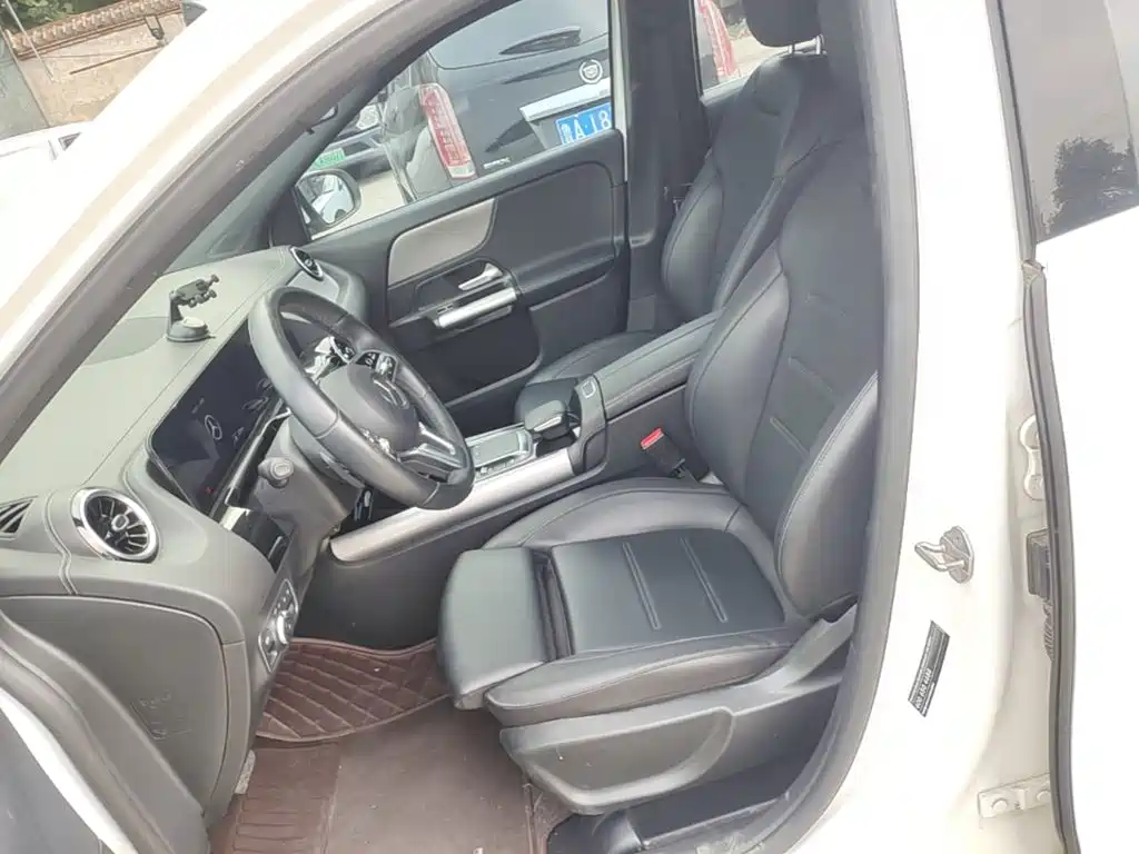 Mercedes-Benz GLA — миниатюра 15