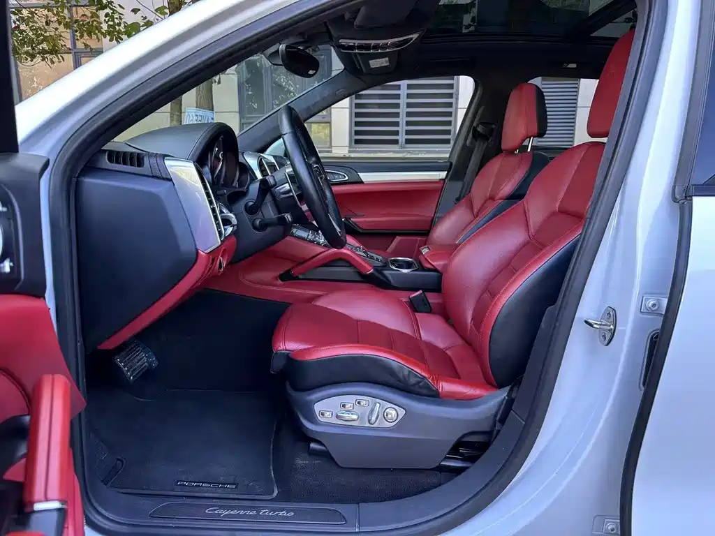 Porsche Cayenne 2015 Cayenne Turbo 4.8T