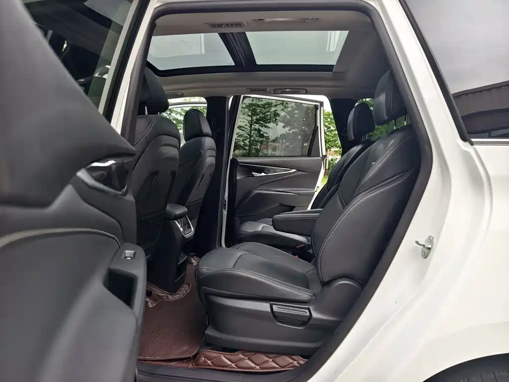 SAIC MAXUS EVERYONE 5