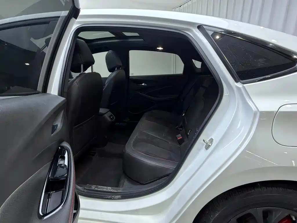 Buick Verano — миниатюра 11