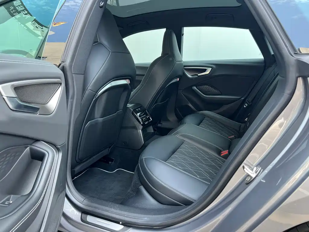 Audi A5L Sportback — миниатюра 9