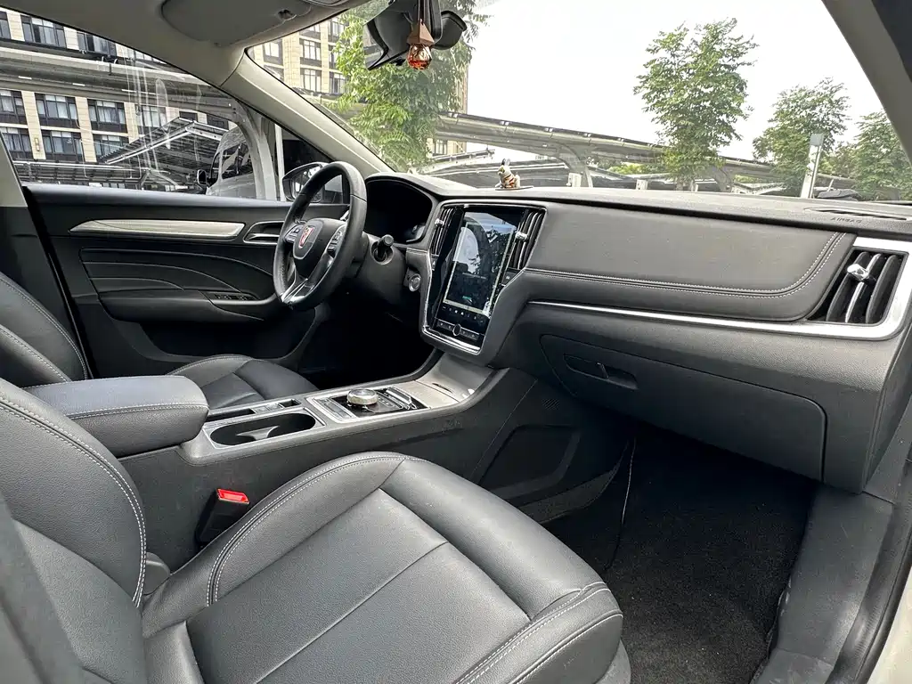 Roewe i6 New Energy — миниатюра 12