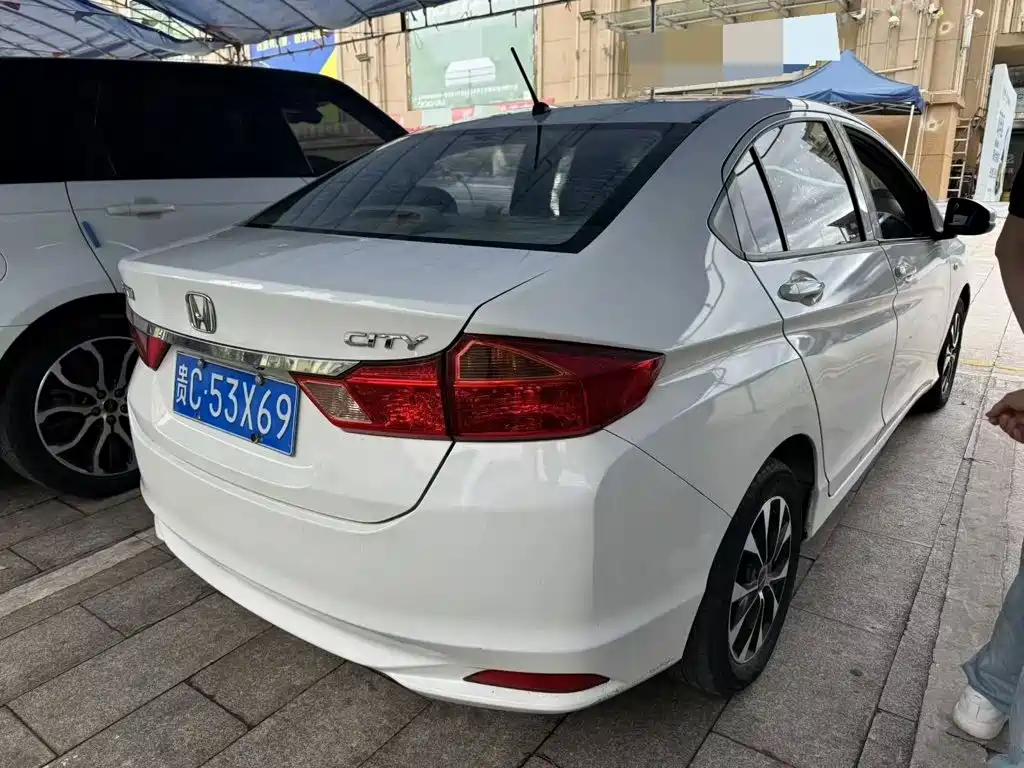 Honda City — миниатюра 8