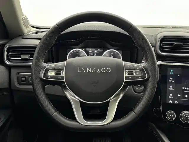 Lynk & Co 02 — миниатюра 11