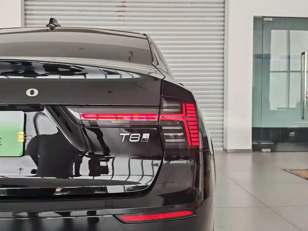 Volvo S90 PHEV — миниатюра 14