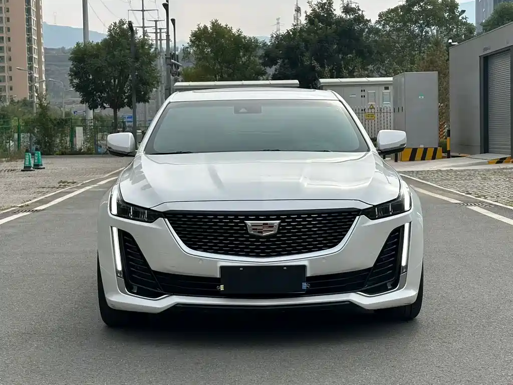 Cadillac CT5 — миниатюра 2