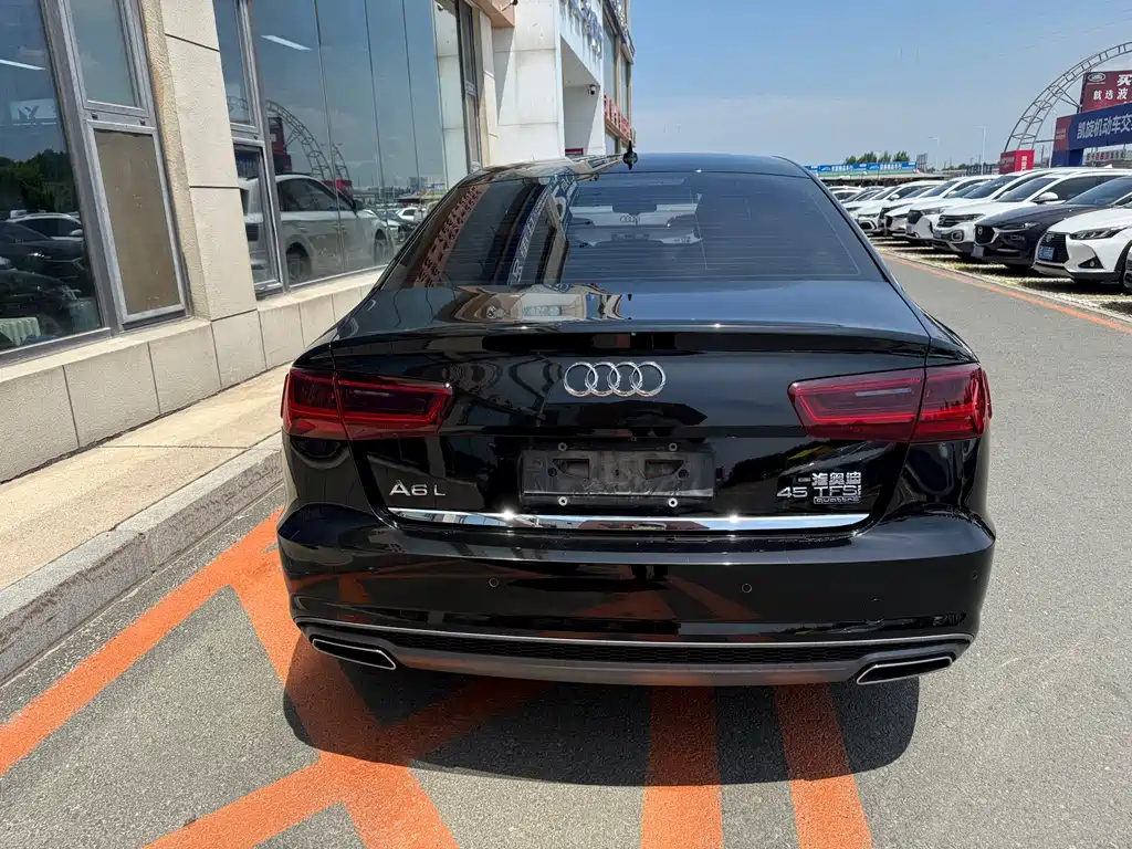 Audi A6L 2018 30 45 TFSI quattro Luxury
