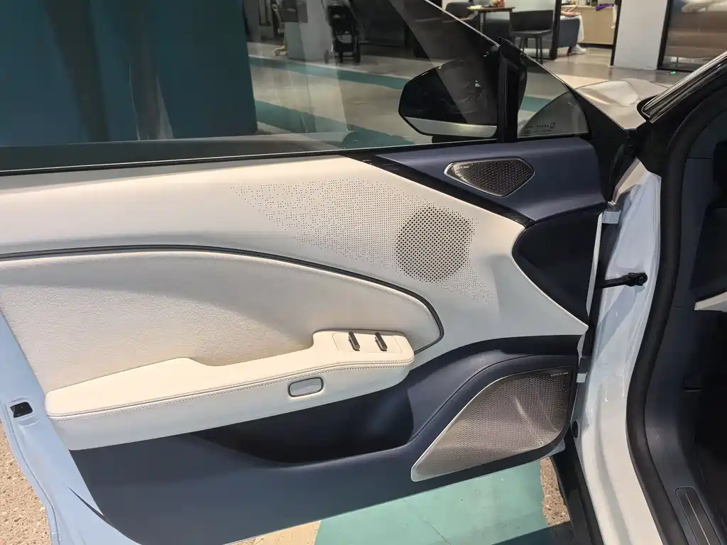 Zeekr 007 2024 75kWh