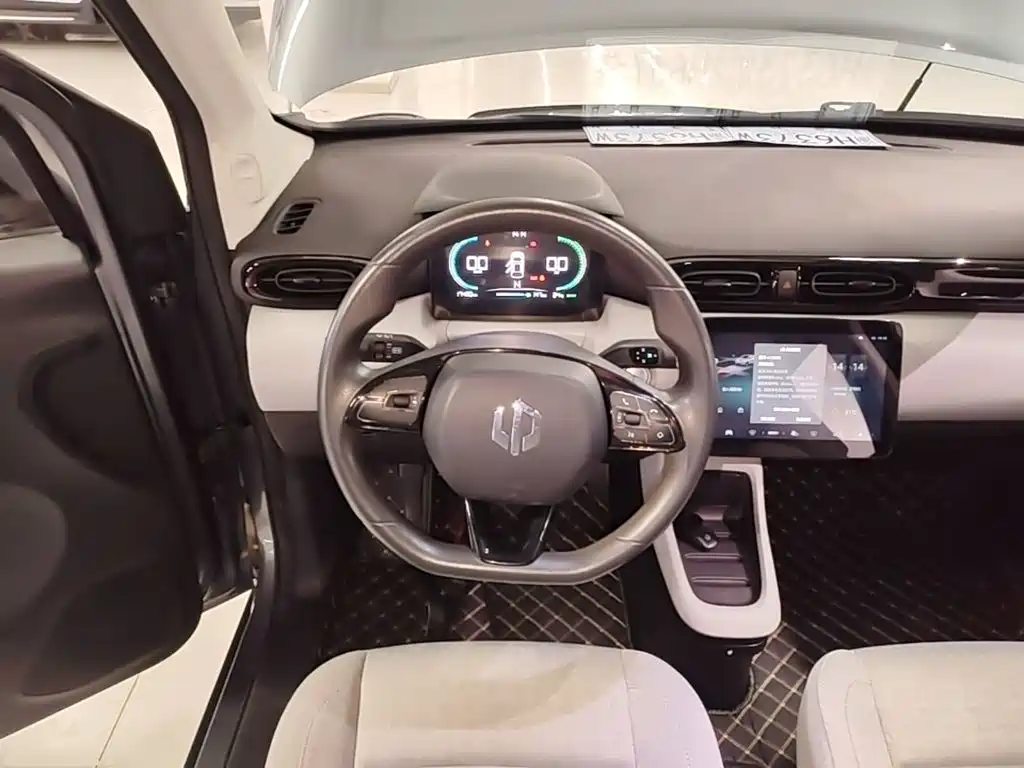 Leapmotor Leapmotor T03 — миниатюра 11