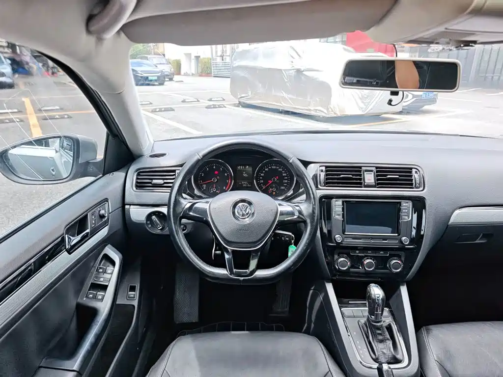 Volkswagen Sagitar — миниатюра 17