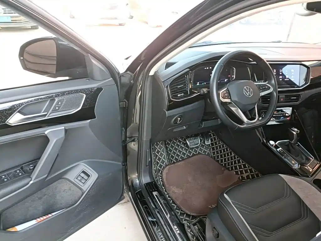 Volkswagen 探岳 GTE — миниатюра 16
