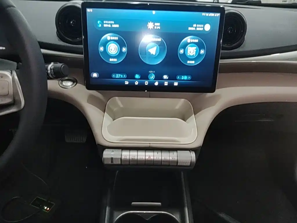 BYD Dolphin — миниатюра 13