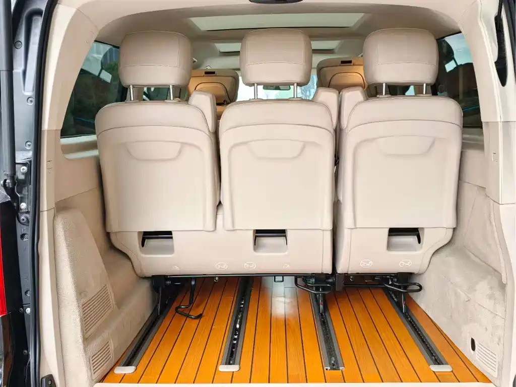 Mercedes-Benz V-Class — миниатюра 9