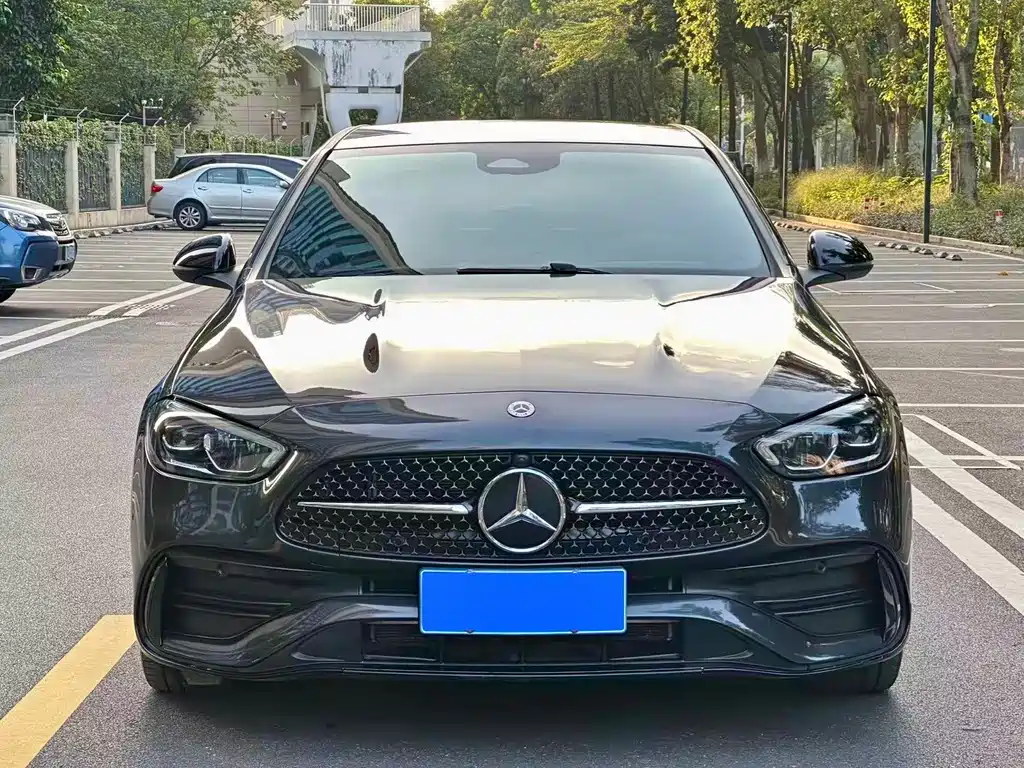 Mercedes-Benz C-Class — миниатюра 2