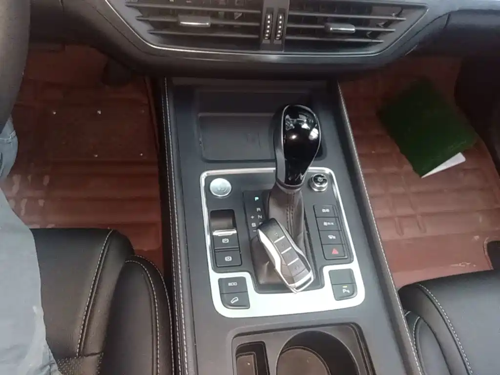 BYD Tang — миниатюра 14