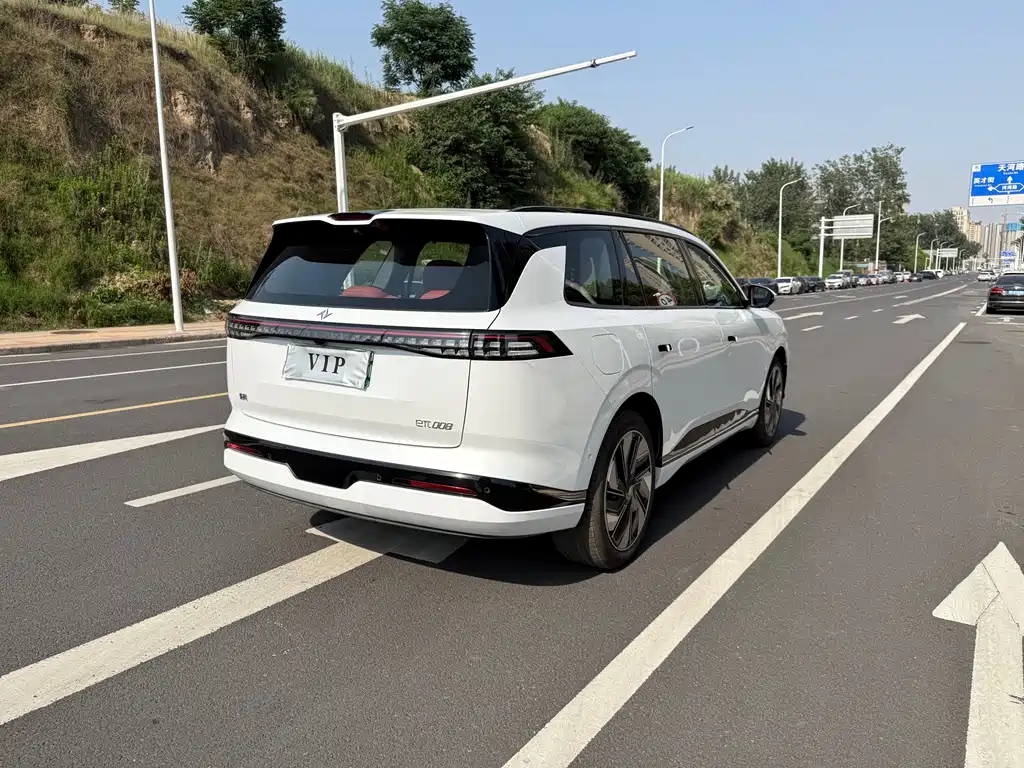 Dongfeng eπ008 2024 636Max Electric 6 мест