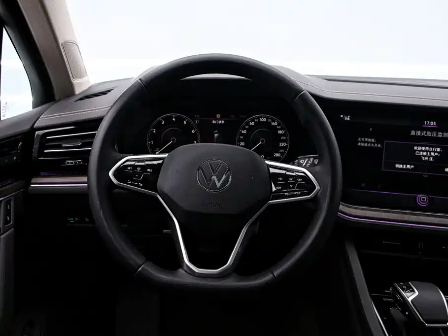 Volkswagen Touareg — миниатюра 7