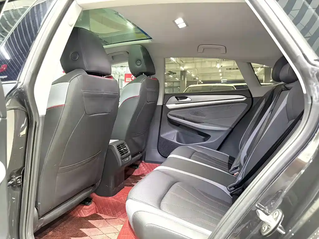 Volkswagen Lamando — миниатюра 4