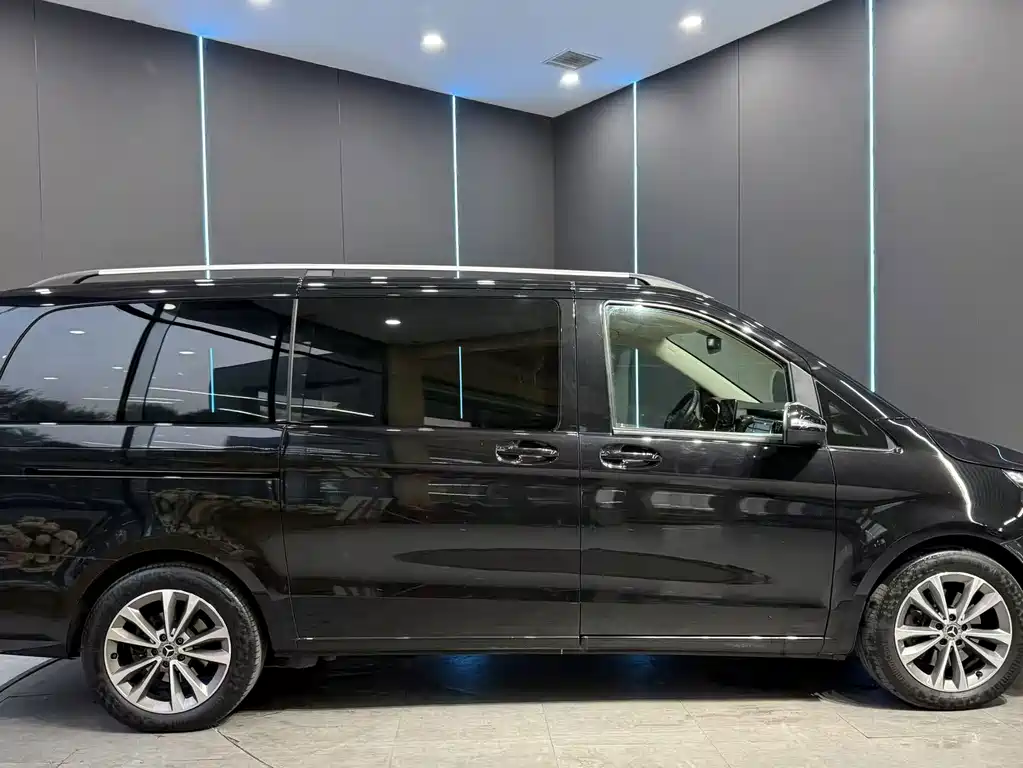 Mercedes-Benz V-Class — миниатюра 4