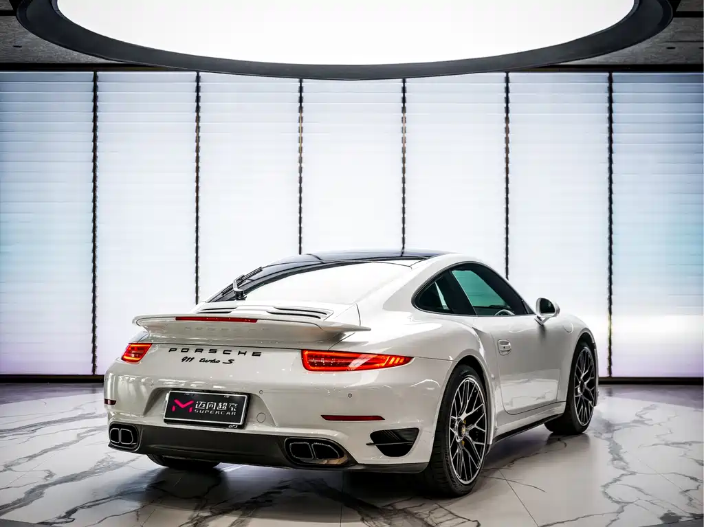 Porsche 911 2014 Turbo S 3.8T