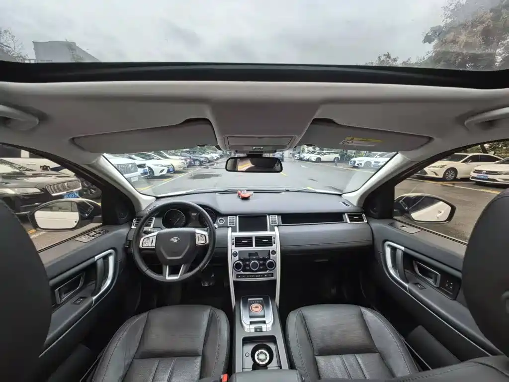 Land Rover Discovery Sport — миниатюра 11