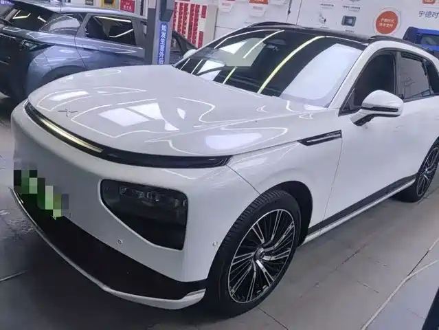 XPeng G9