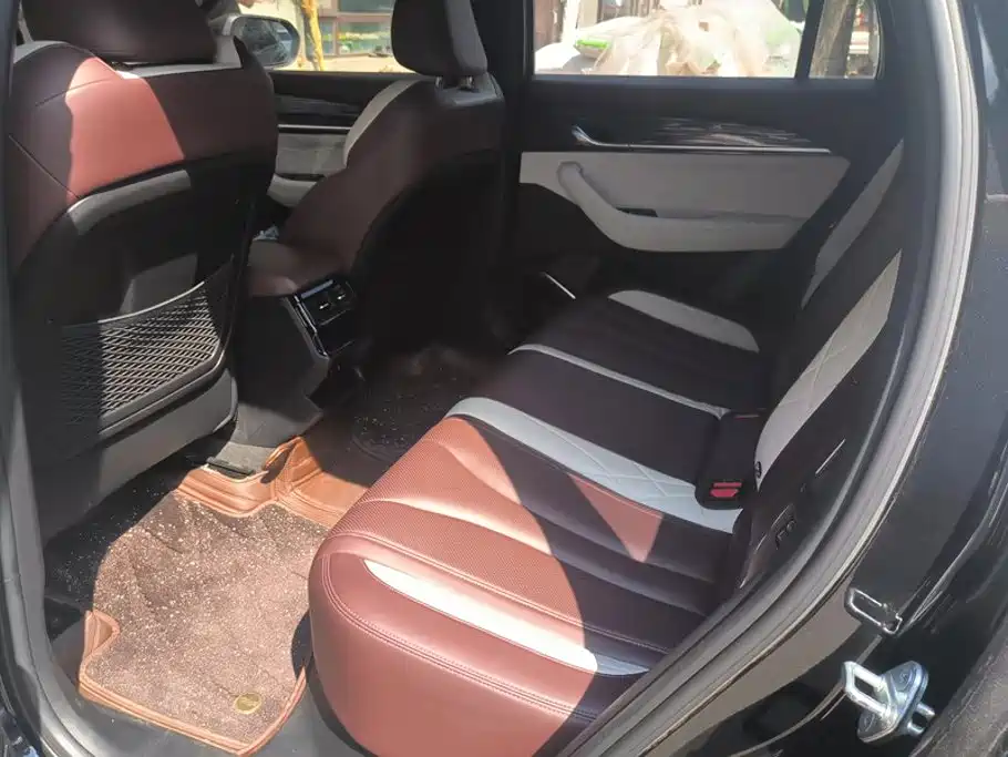 Geely Xingyue L — миниатюра 11