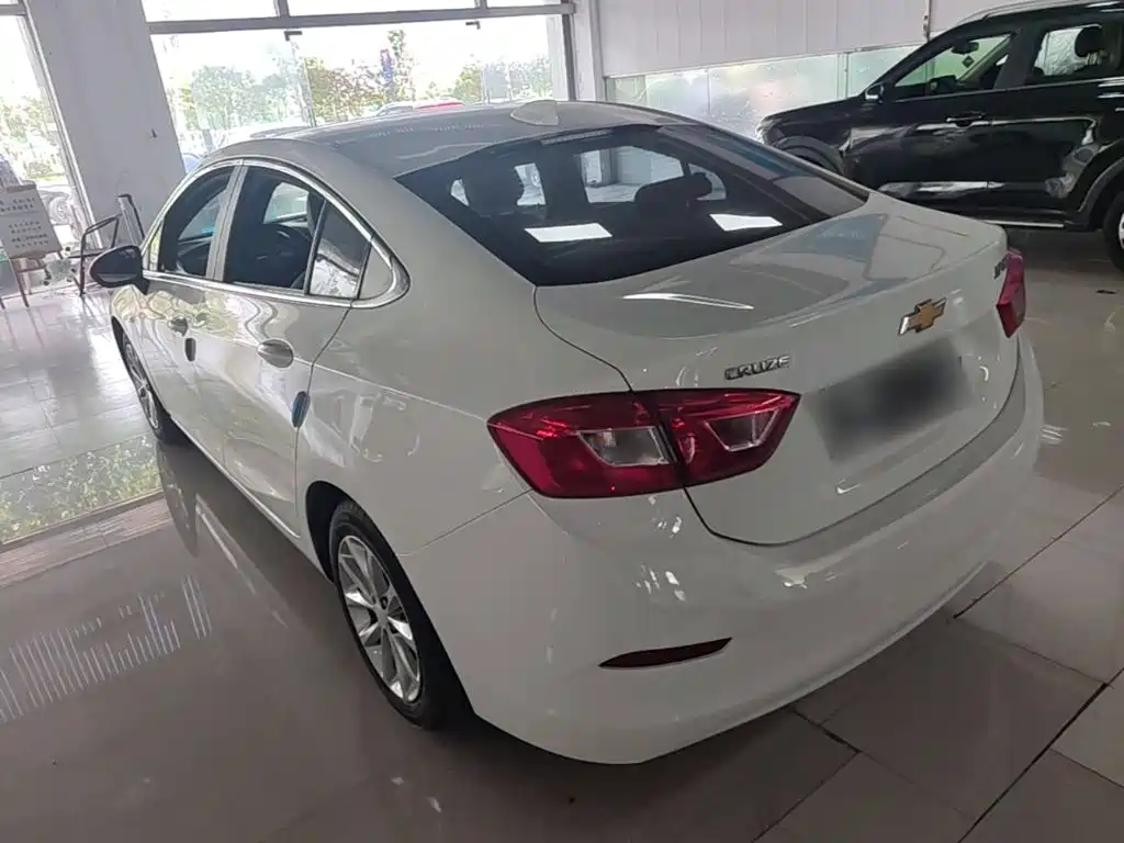 Chevrolet Cruze — миниатюра 5