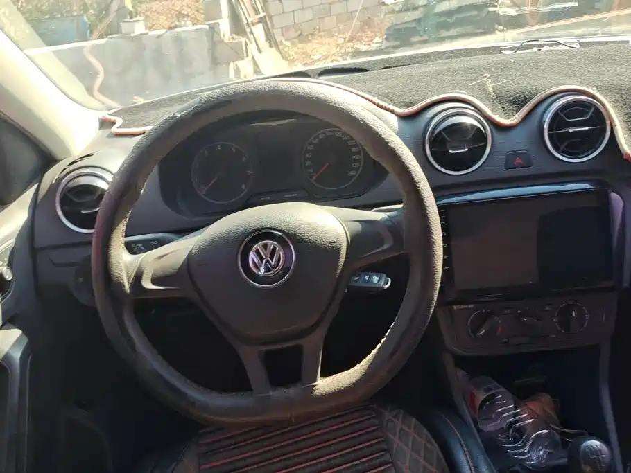 Volkswagen Jetta — миниатюра 15